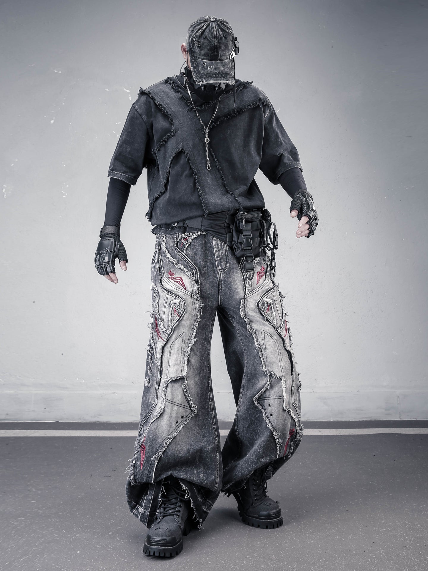 Wasteland Deconstructed Raw-Edge Distressed Jeans – JiaMing Fashion