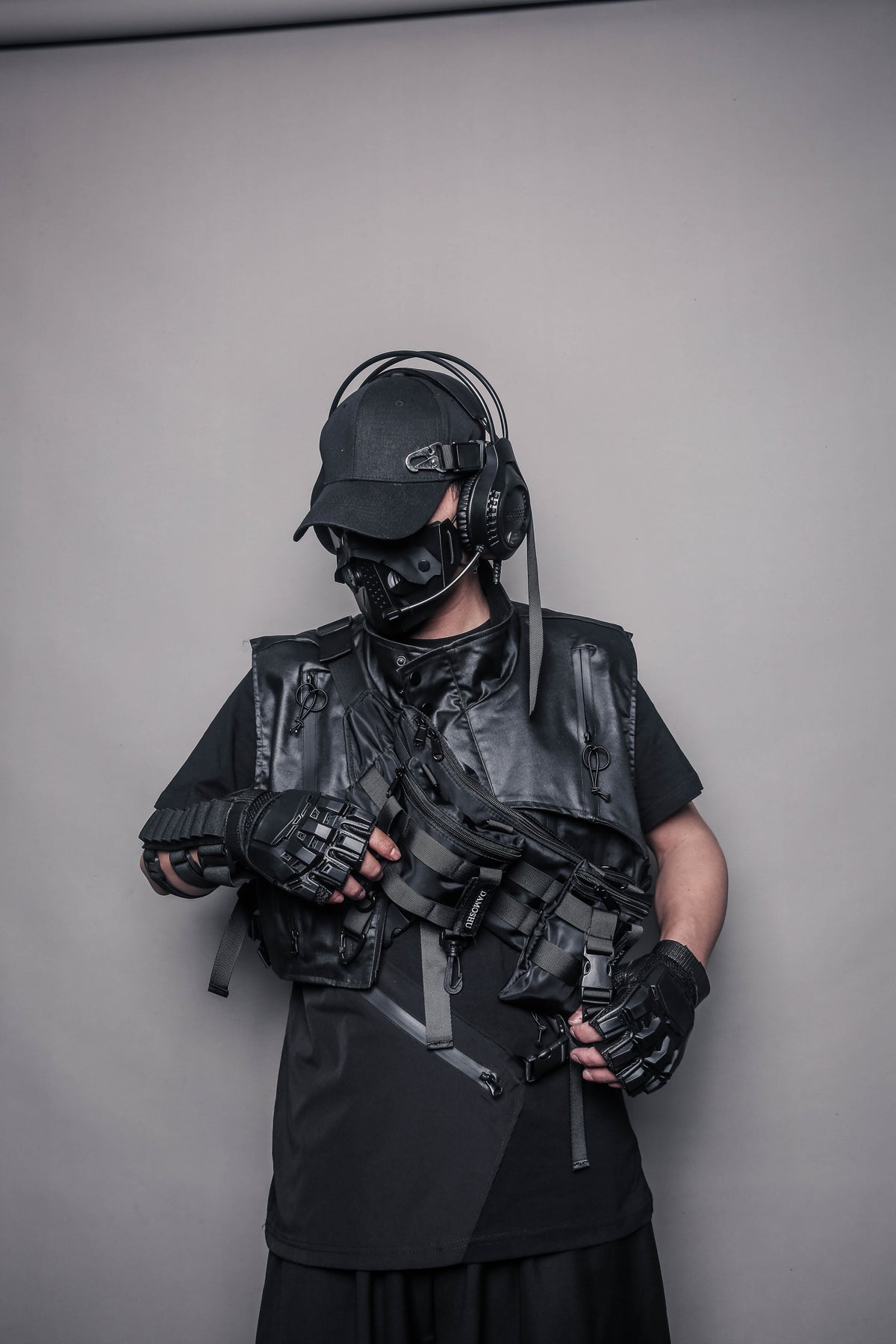 Techwear Multi-Pocket Chest Bag
