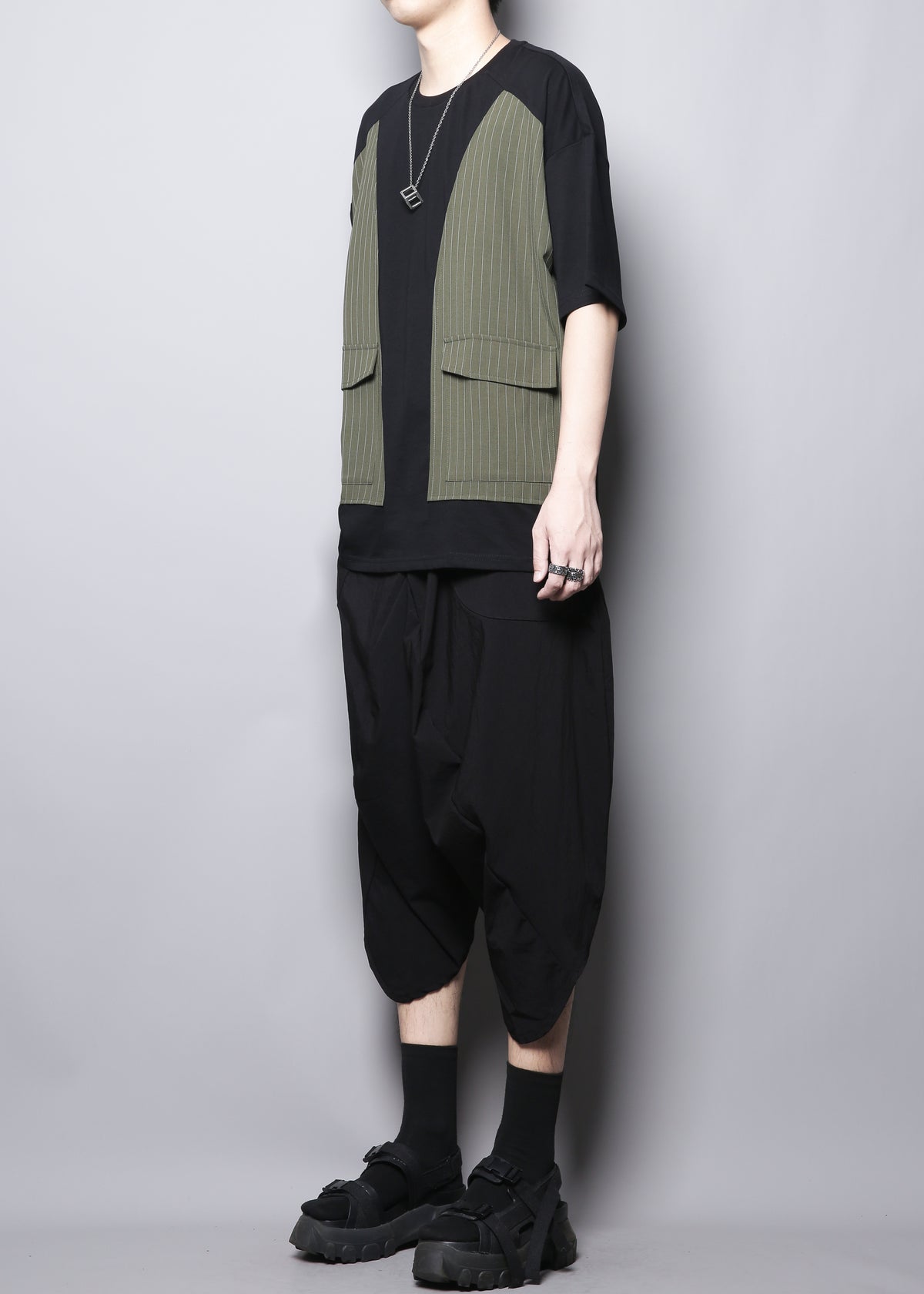 Deconstructed Cargo-Pocket Top