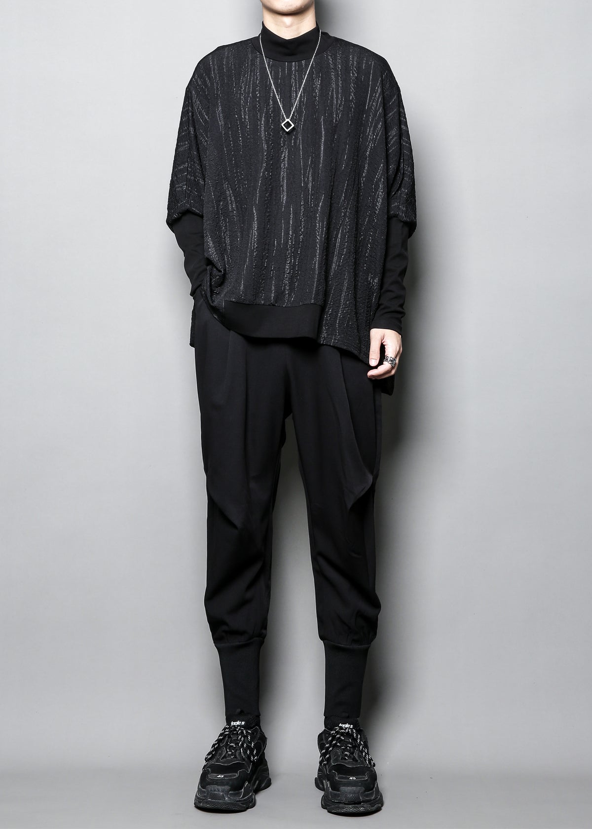 The Geometric Drape Asymmetric Top