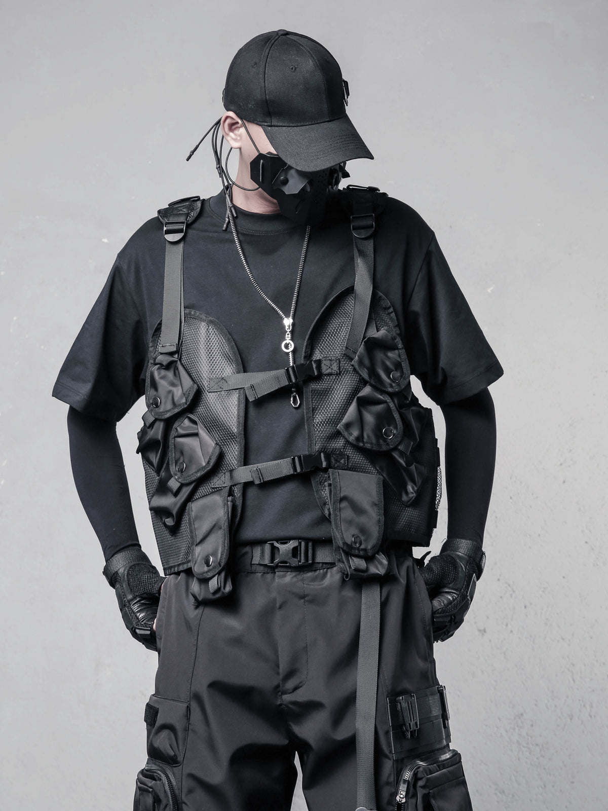 Adjustable Utility Vest