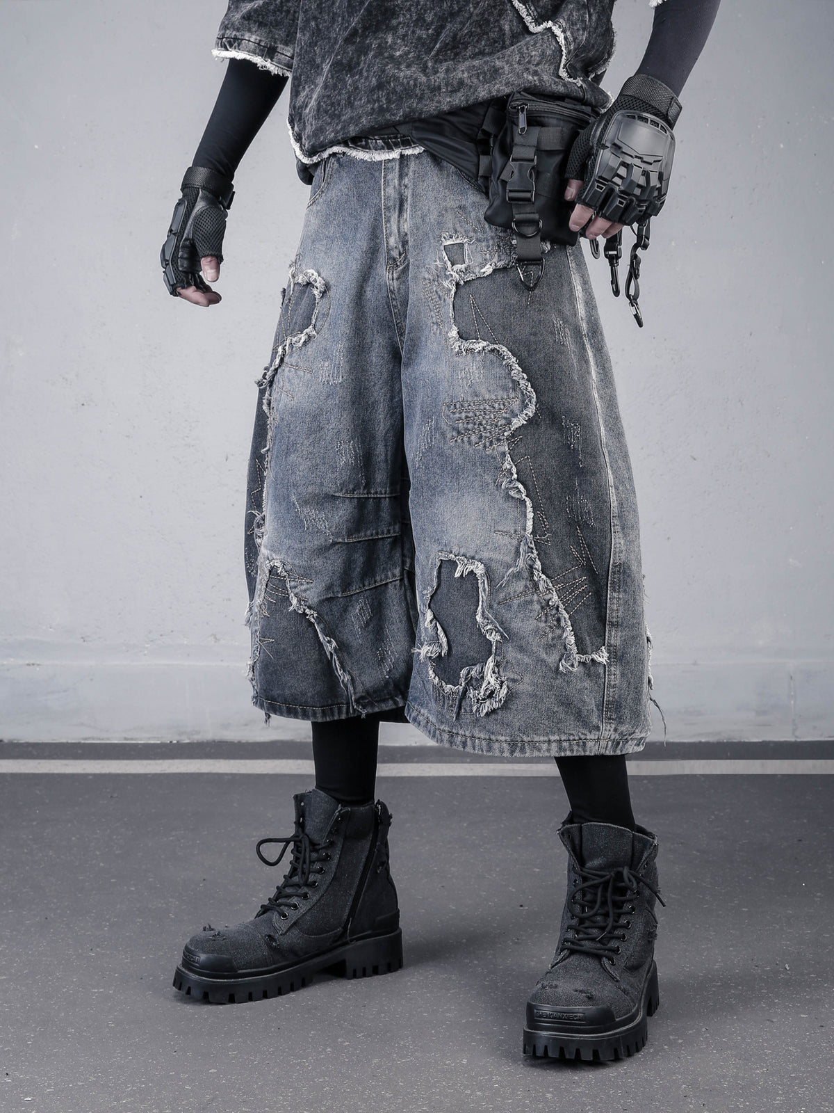 The Deconstructed Raw-Edge Long Jorts