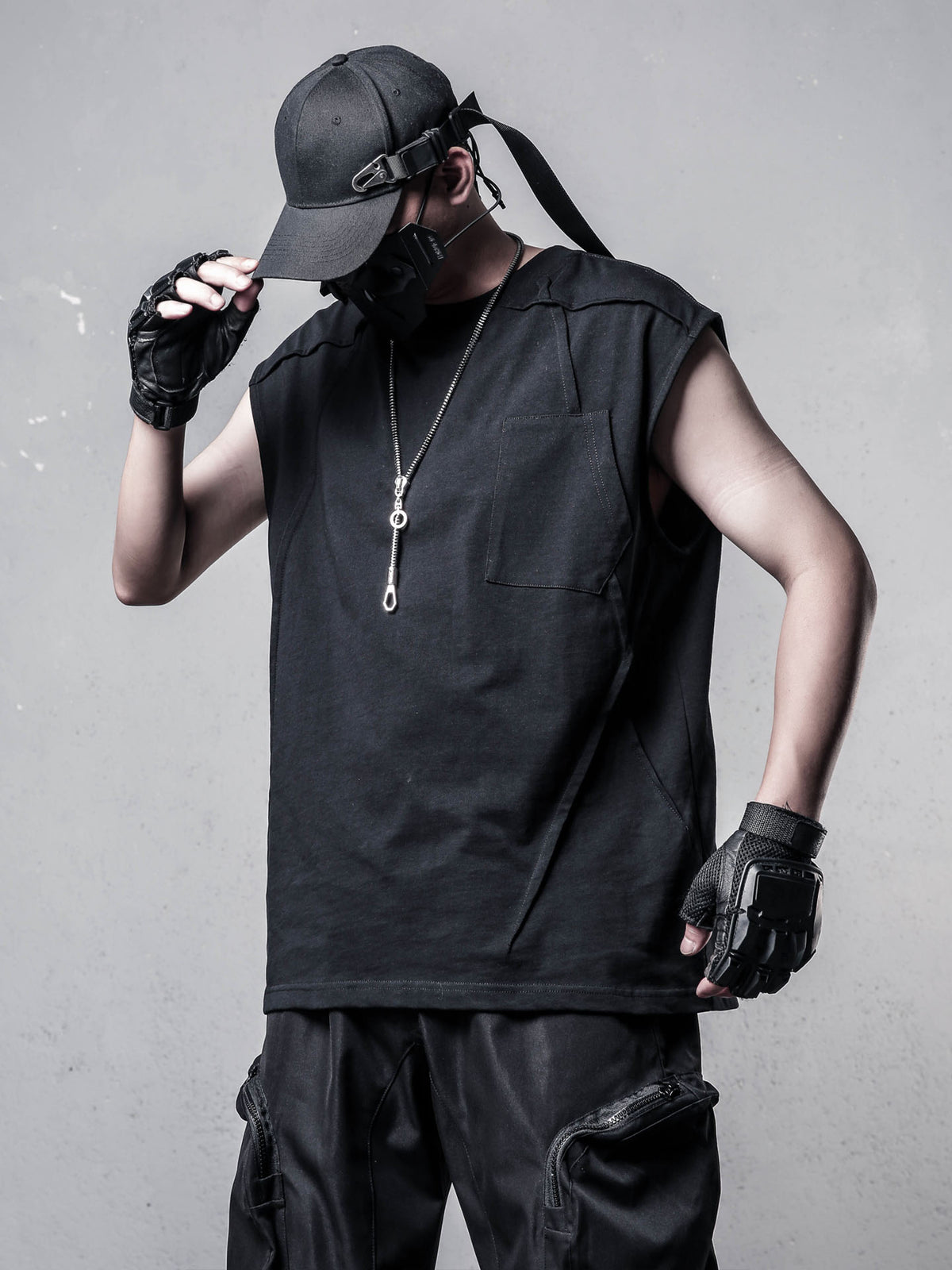 Sleeveless Layering Vest