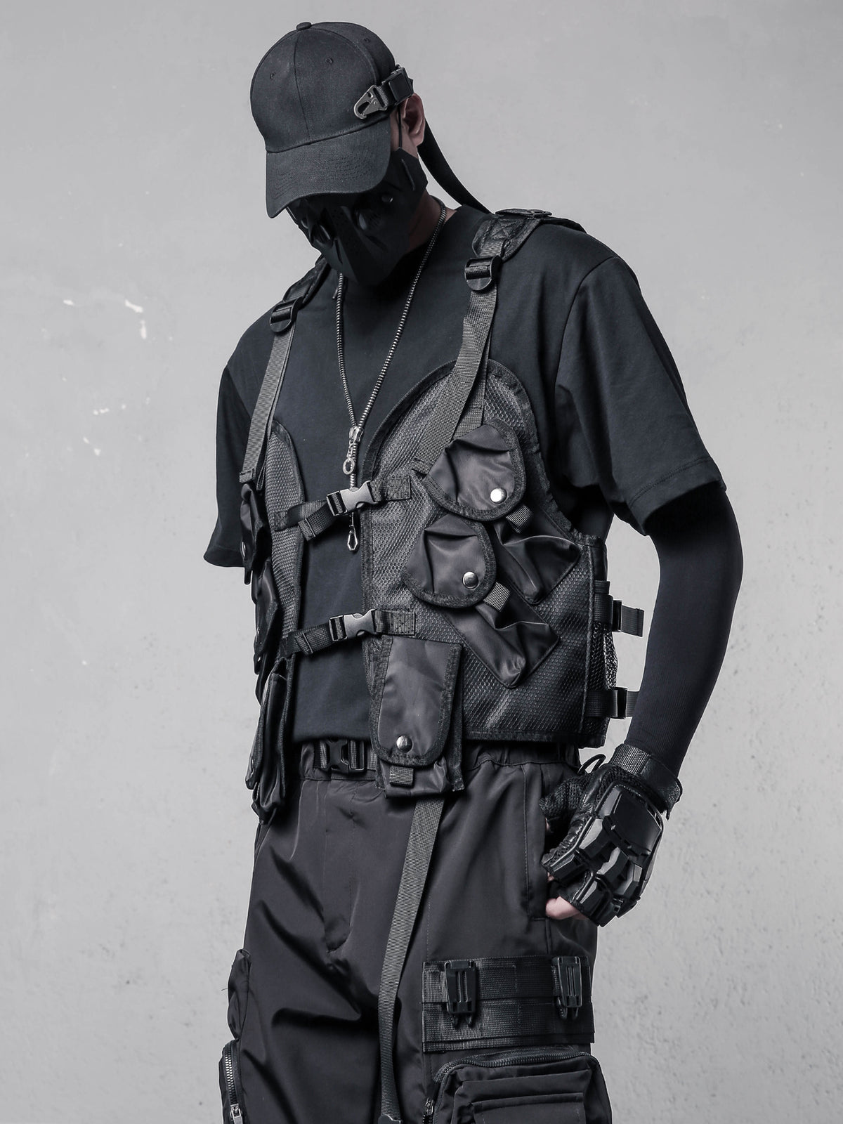 Adjustable Utility Vest