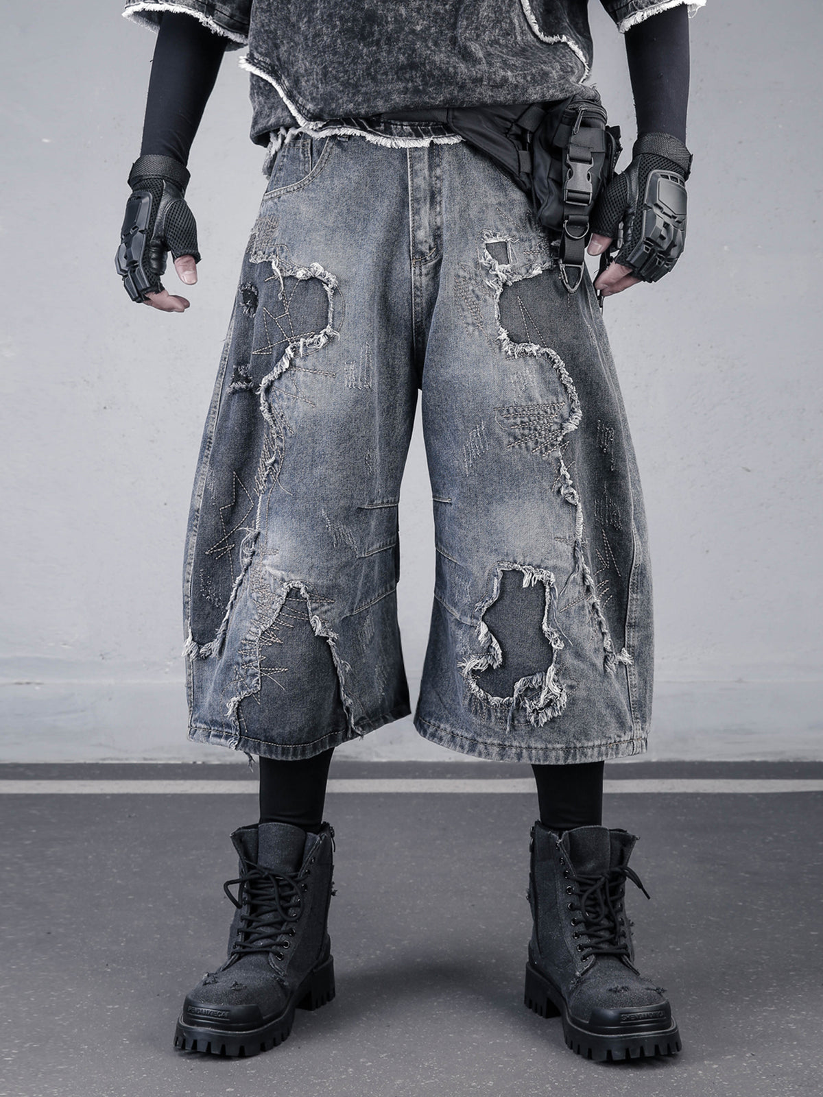 The Deconstructed Raw-Edge Long Jorts