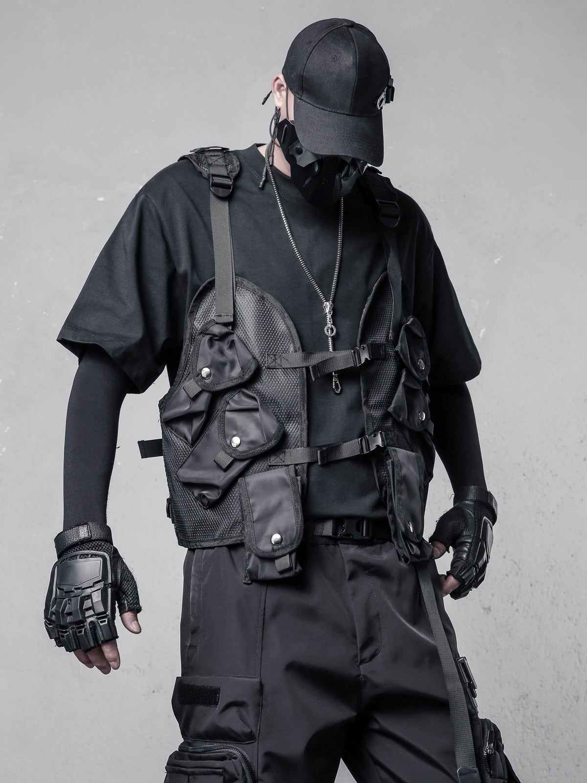 Adjustable Utility Vest